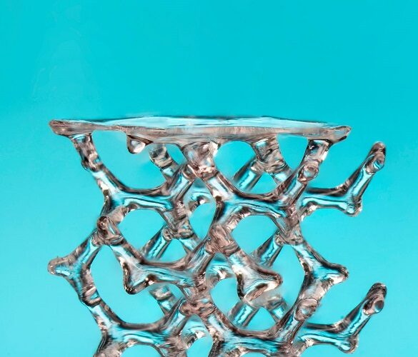 Schneller 3D-Druck von kleinen und komplexen Bauteilen aus Glas