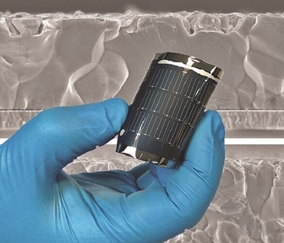 Flexible Solarzellen mit Rekordwirkungsgrad von 22,2%