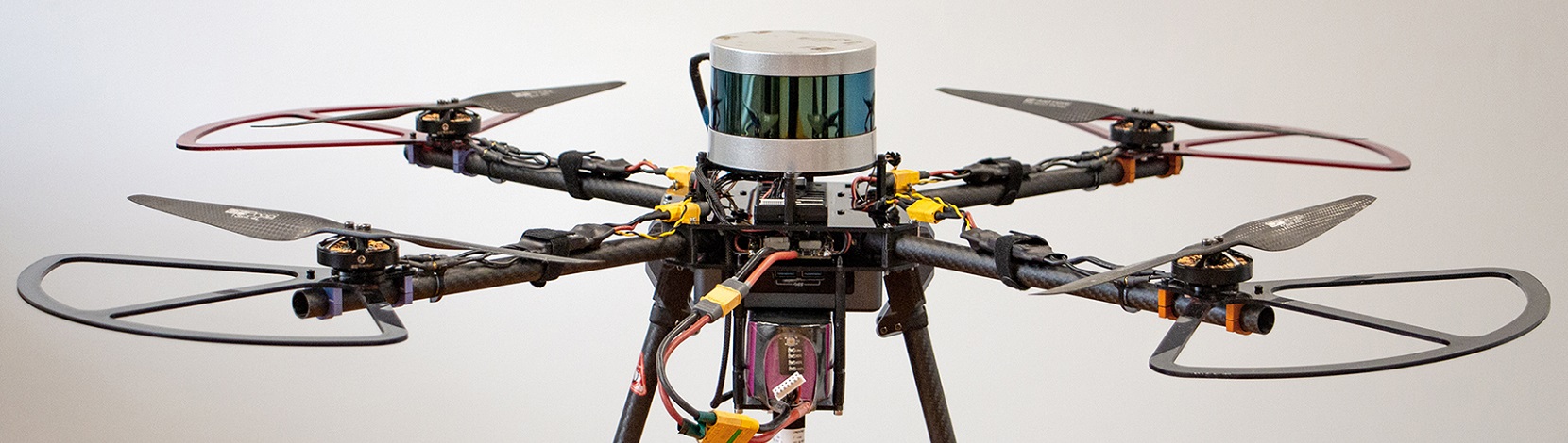 IPH entwickelt autonom fliegende Indoor-Drohne – Electrosuisse